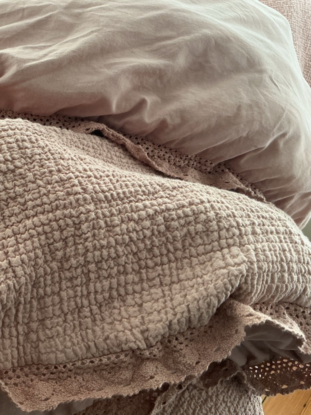 Chunky Cotton Waffle comforter w crochet trim - Picture 8 of 13